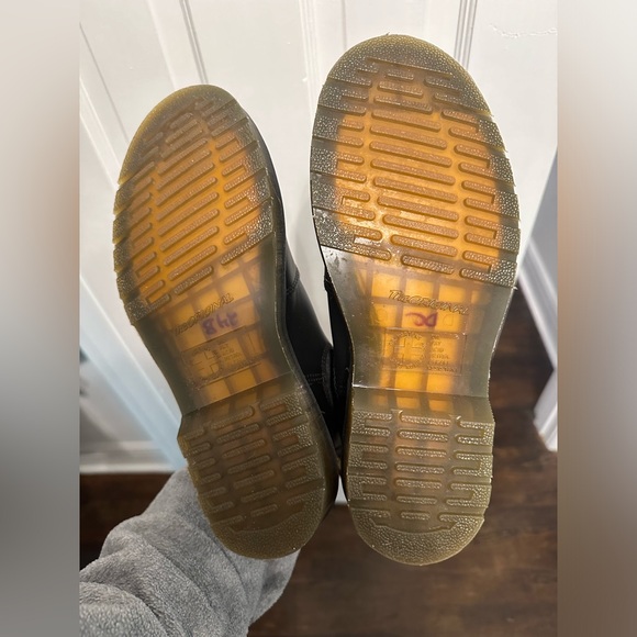 Dr. Martens 2976 Chelsea Boots Black Leather 7 US Men / 8 US Women Doc Martens - Picture 6 of 6